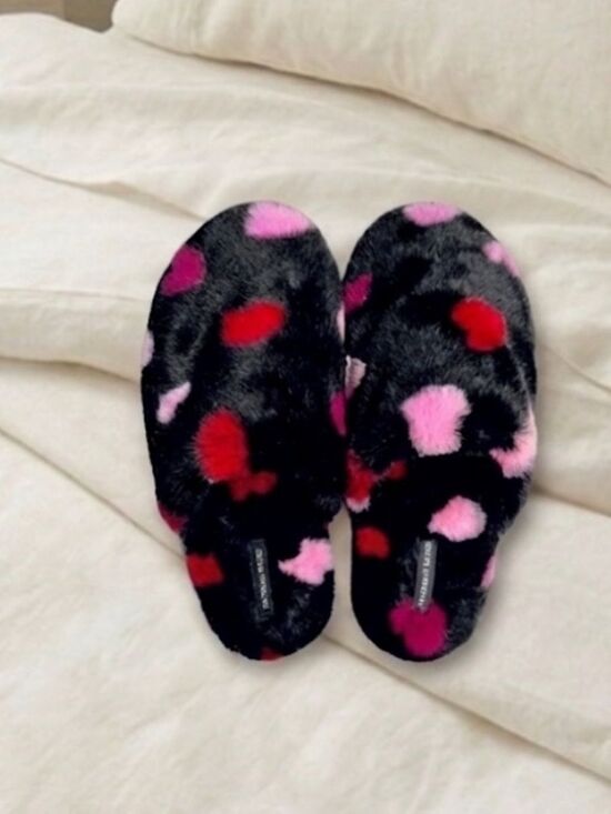Victoria's Secret Shoes - Victoria's Secret Victorias Secret Heart Slippers | Color: Black/Pink